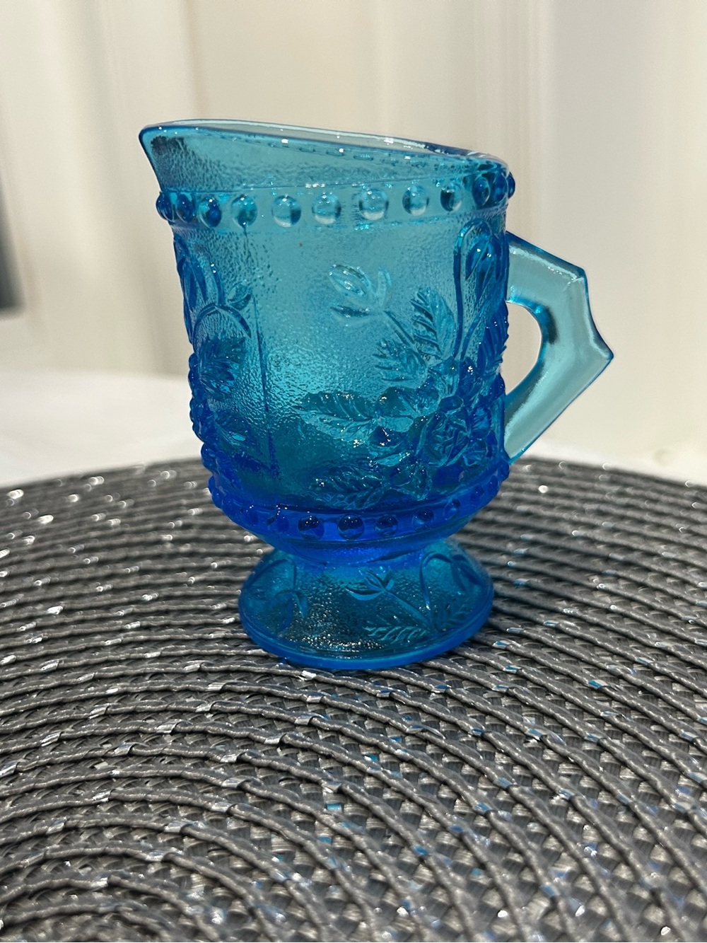 Vintage Anchor Hocking Ocean BLUE GLASS HOBNAIL FLORAL MINI CREAMER W Handle